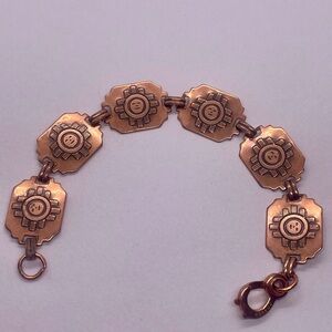 Vintage Native American Southwestern Sun Face Design Solid Copper Bracelet